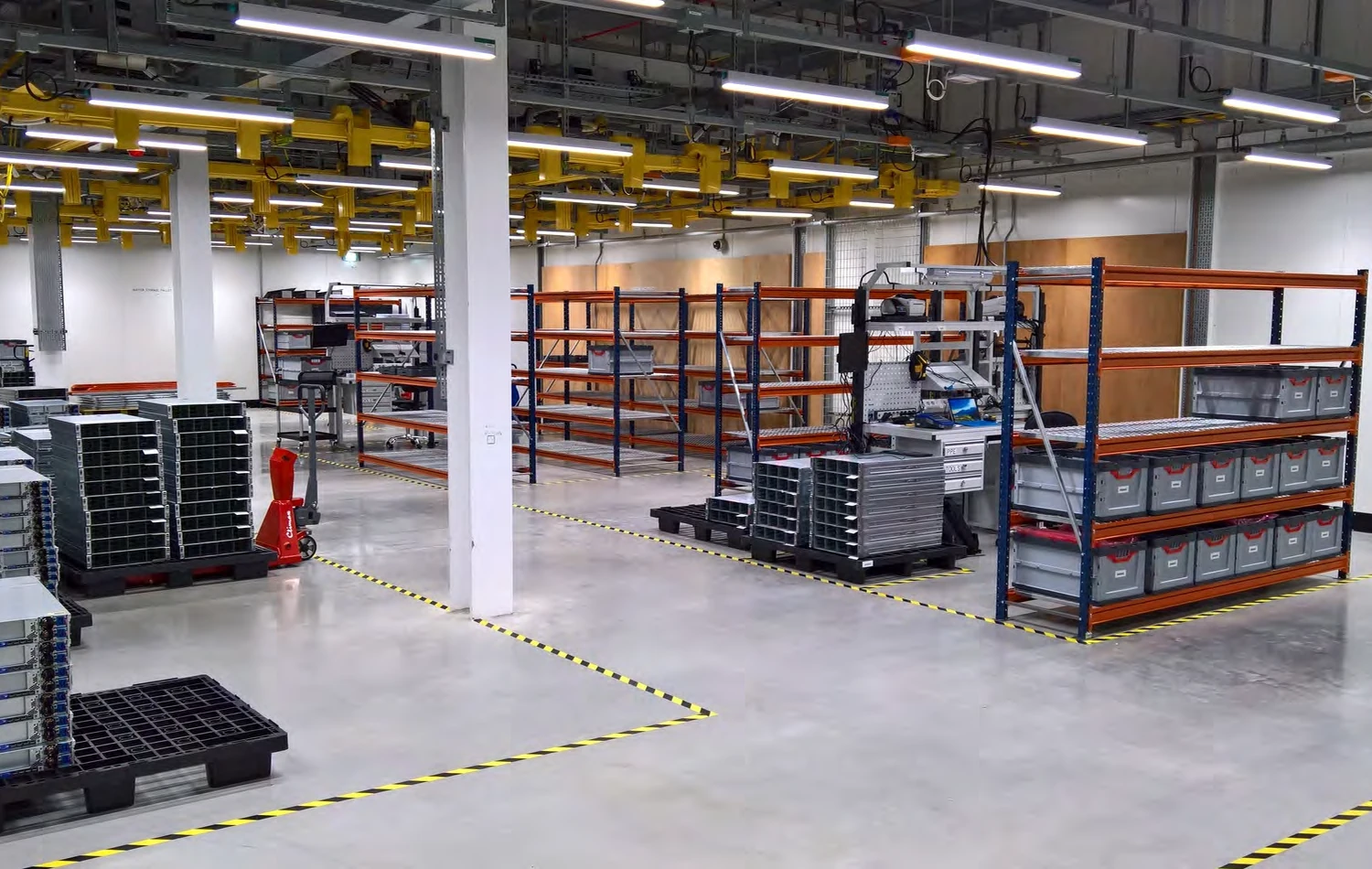 Mission-critical recycling center annex in Chicago, Illinois, managed by Decima International